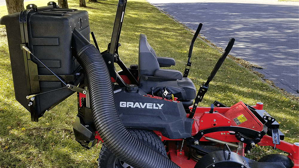 WorldLawn Bagger Protero PV13 Grass Catcher (Shown on Gravely)