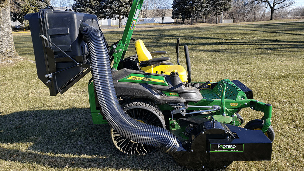 Great Dane Bagger Protero PV13 Grass Catcher (Shown on John Deere)