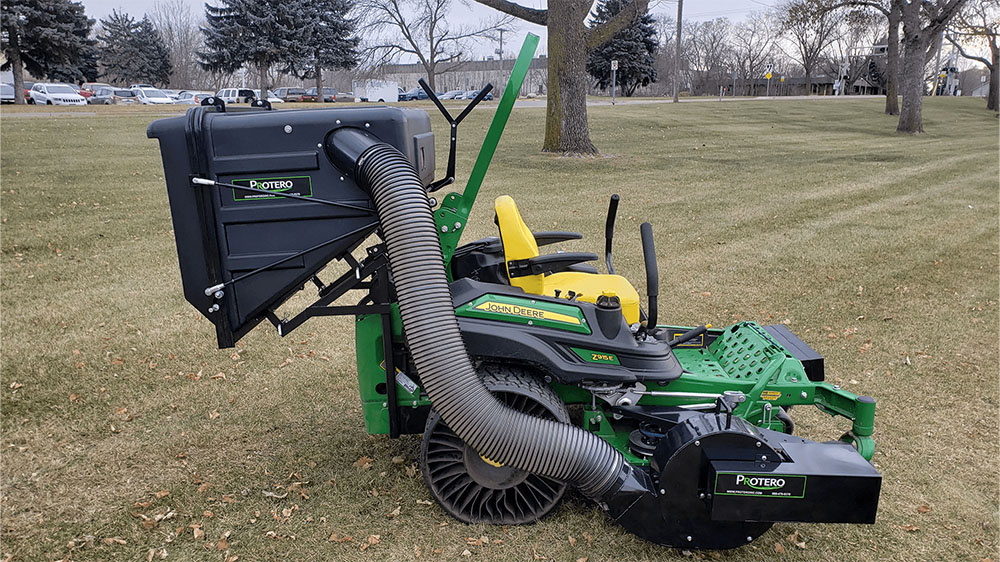 Bunton Bagger Protero PV18 Grass Catcher (Shown on John Deere)